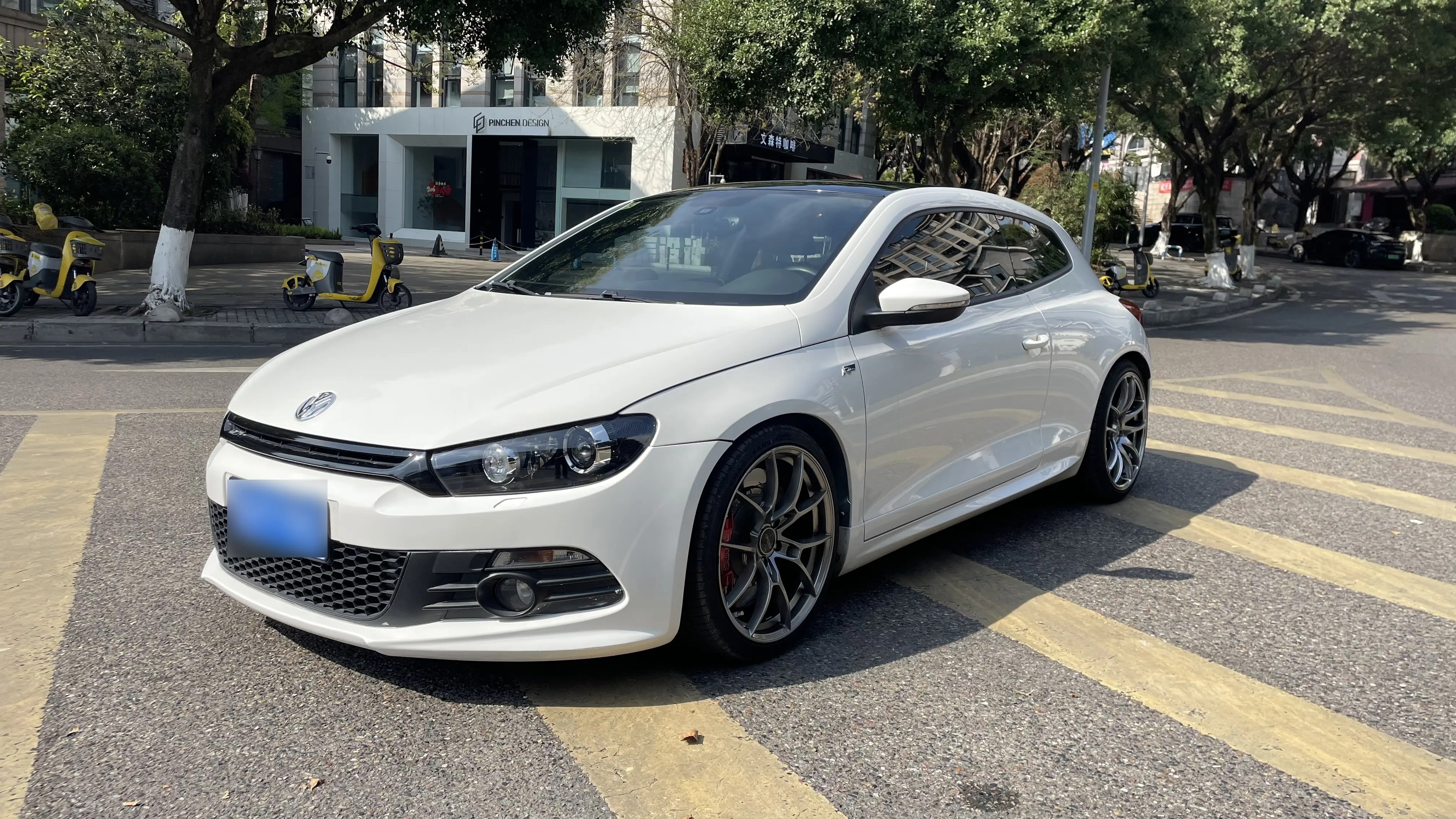 Volkswagen Scirocco  из Китая