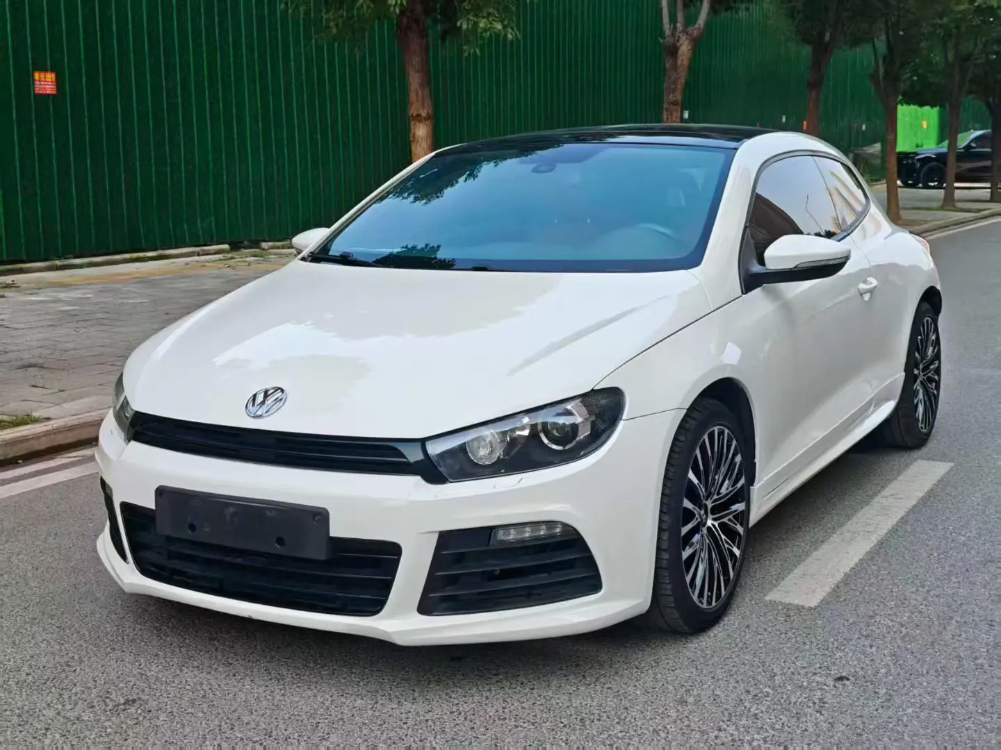 Volkswagen Scirocco  из Китая