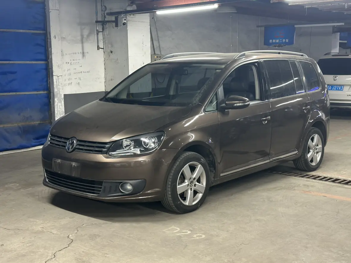 Volkswagen Touran  из Китая