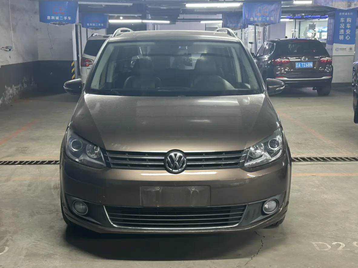 Volkswagen Touran  из Китая
