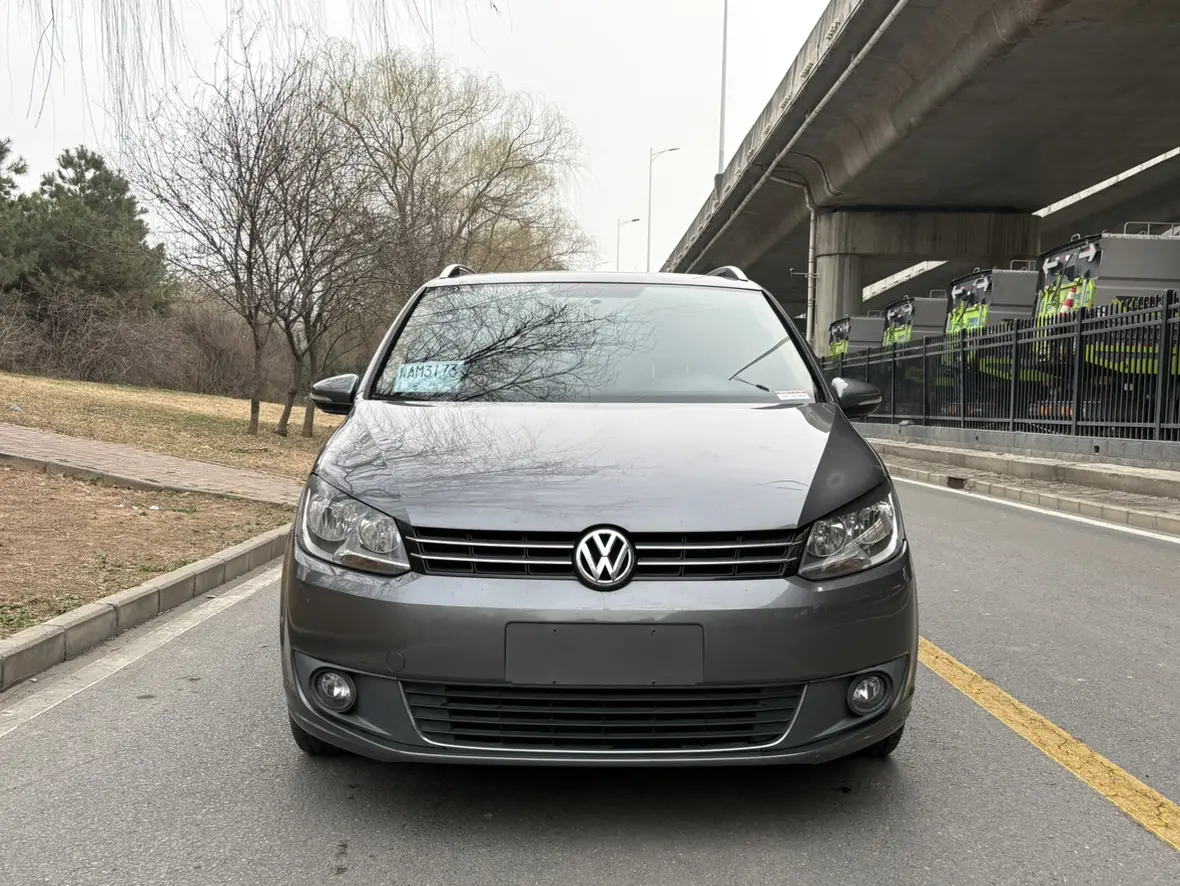Volkswagen Touran  из Китая