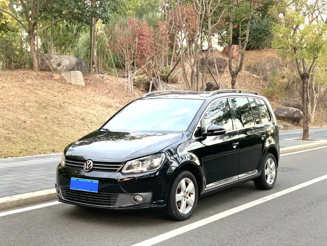 Volkswagen Touran  из Китая