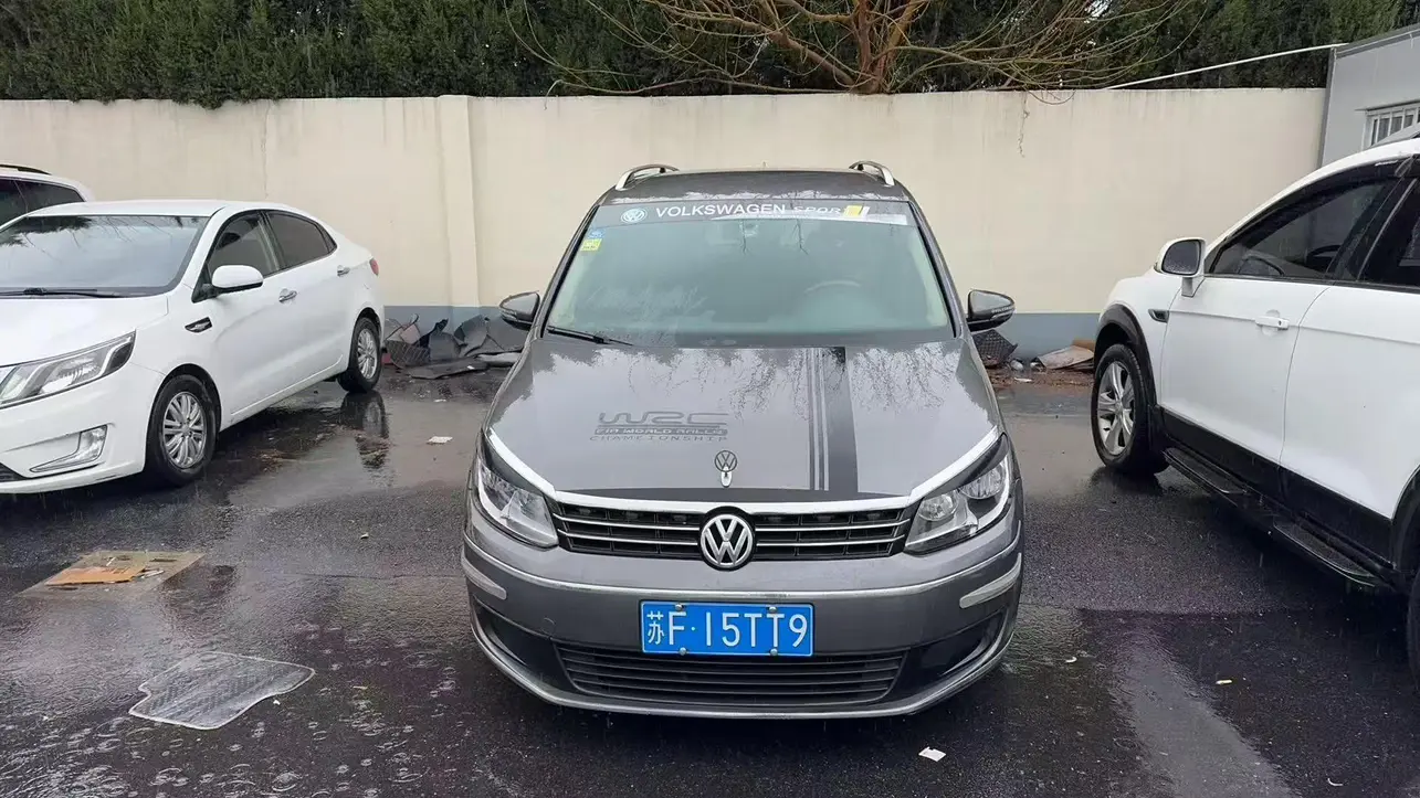 Volkswagen Touran  из Китая