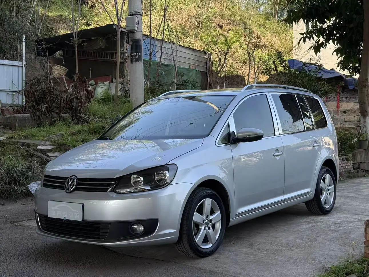 Volkswagen Touran  из Китая