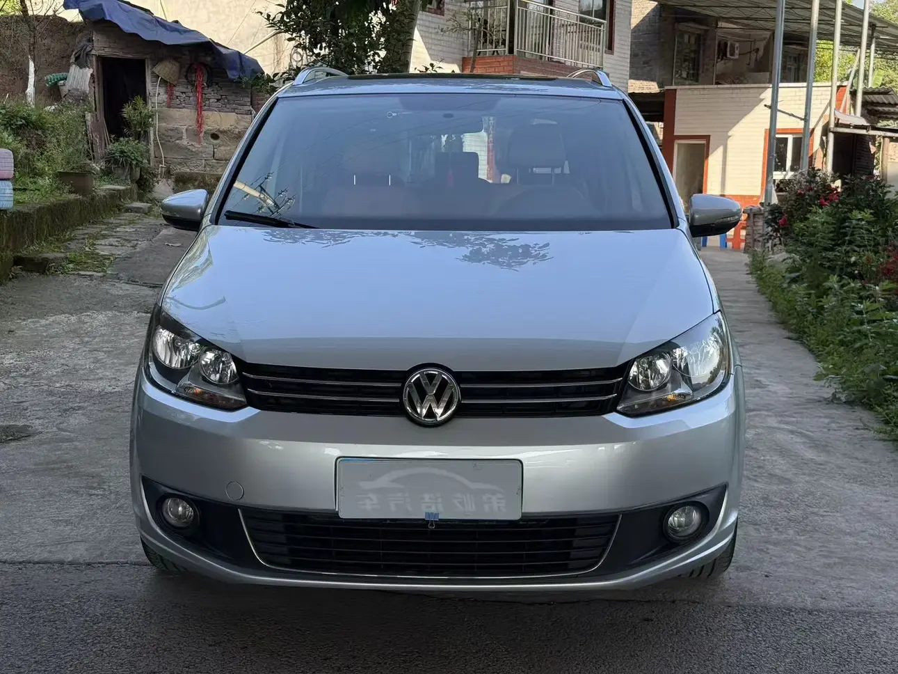 Volkswagen Touran  из Китая