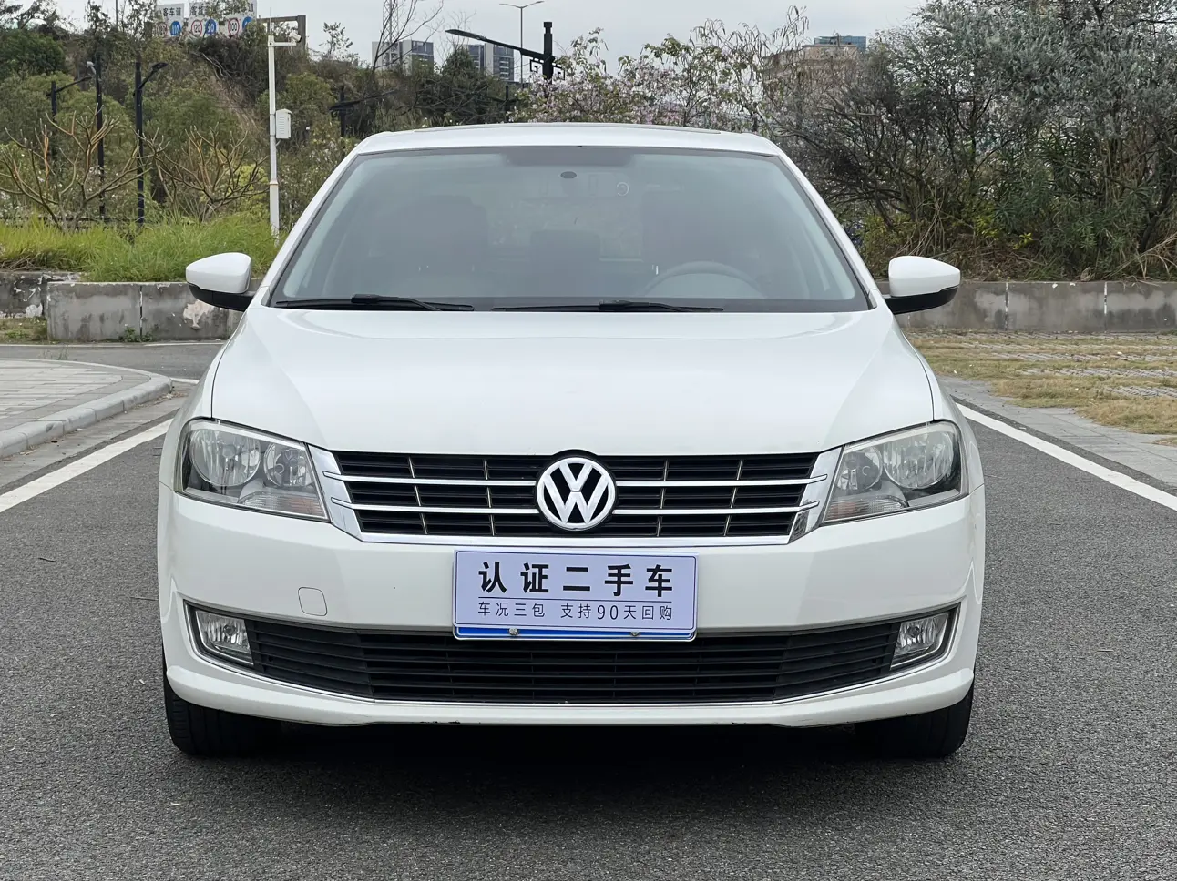 Volkswagen Langxing  из Китая