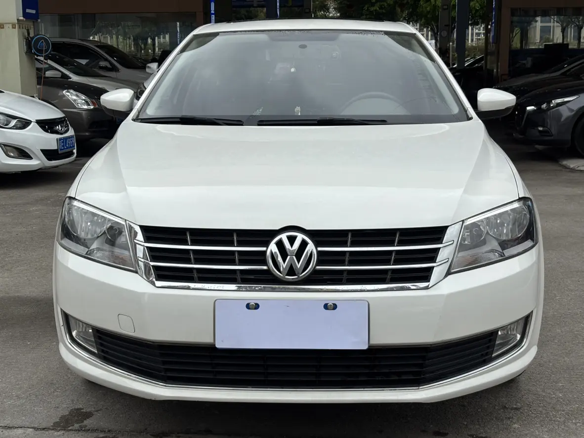 Volkswagen Langxing  из Китая