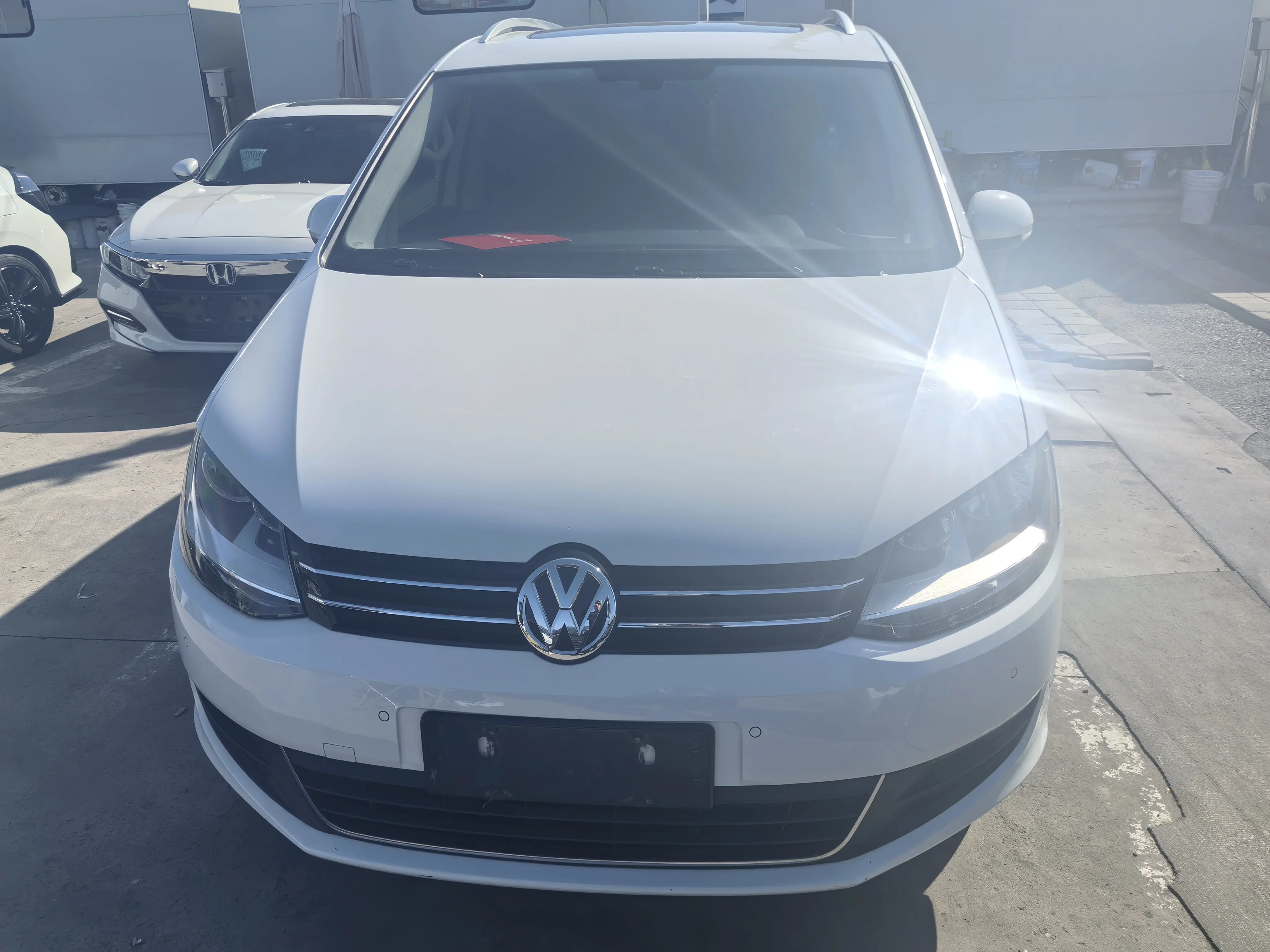 Volkswagen Sharon  из Китая