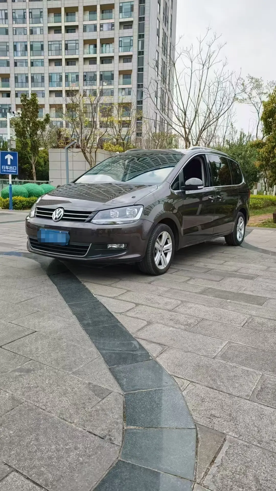 Volkswagen Sharon  из Китая