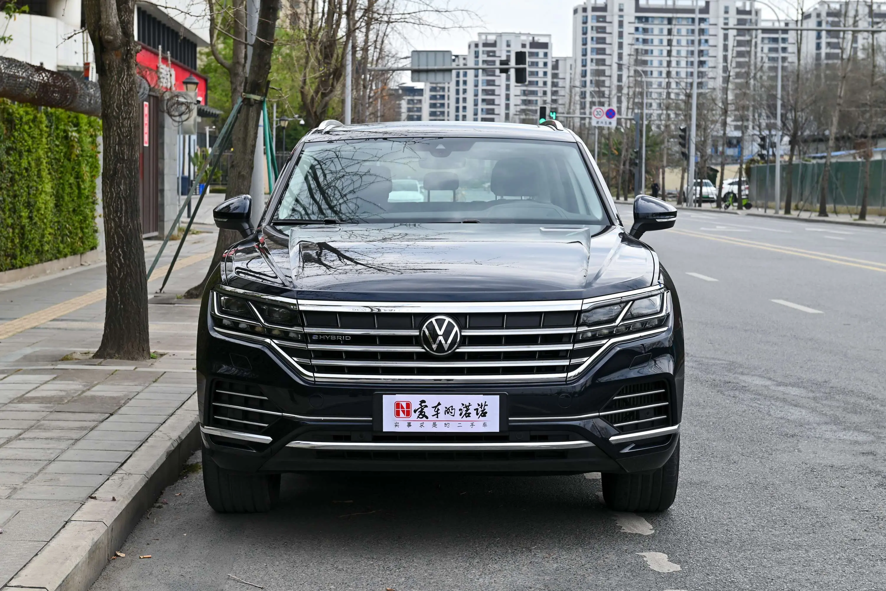 Volkswagen Touareg PHEV  из Китая