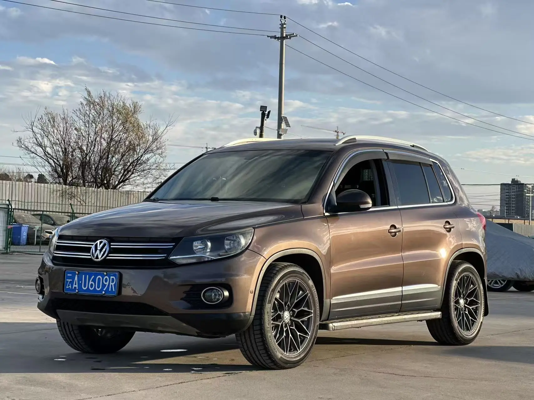 Volkswagen Tiguan (Tharu)  из Китая