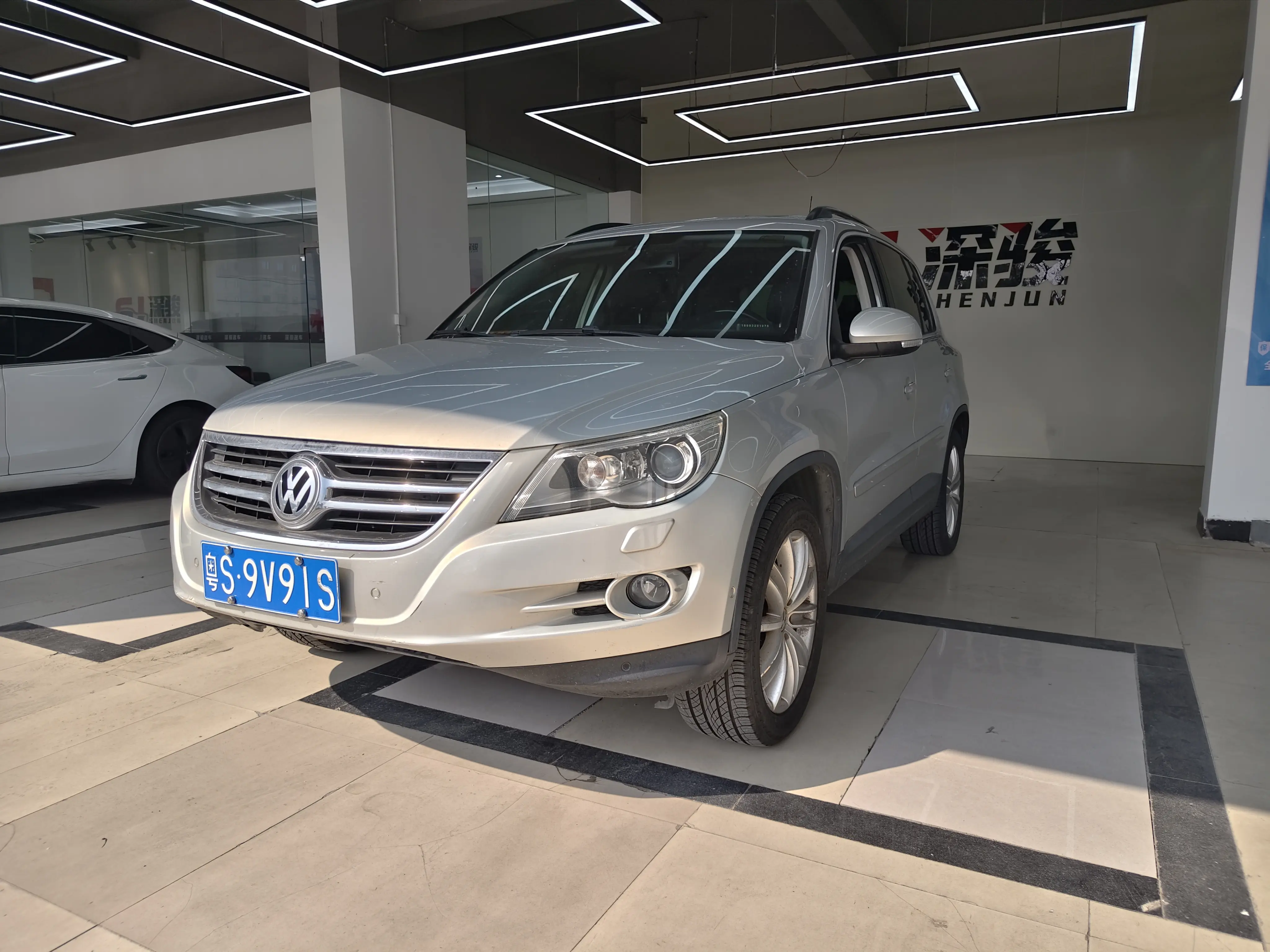 Volkswagen Tiguan (Tharu)  из Китая