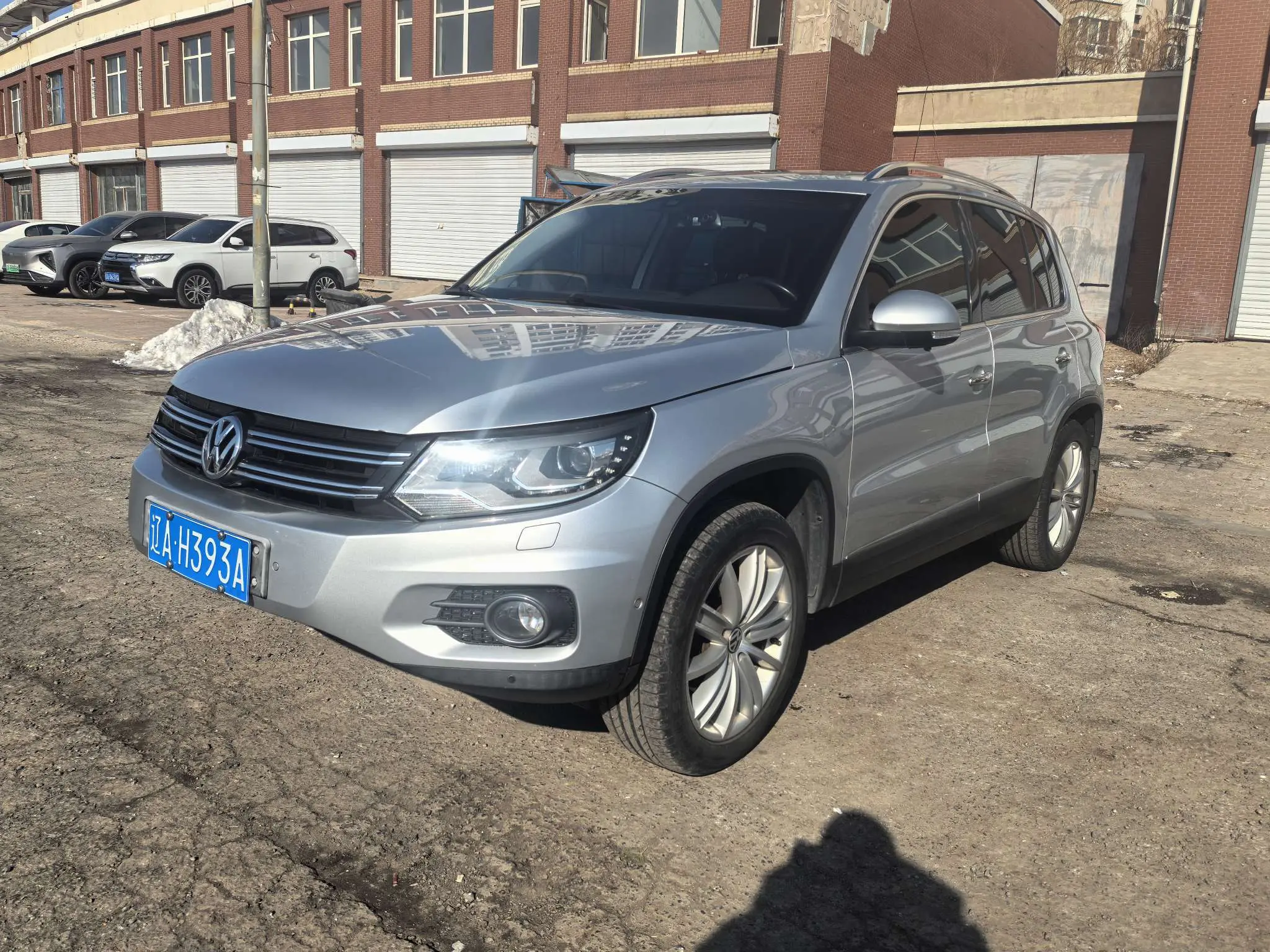 Volkswagen Tiguan (Tharu)  из Китая