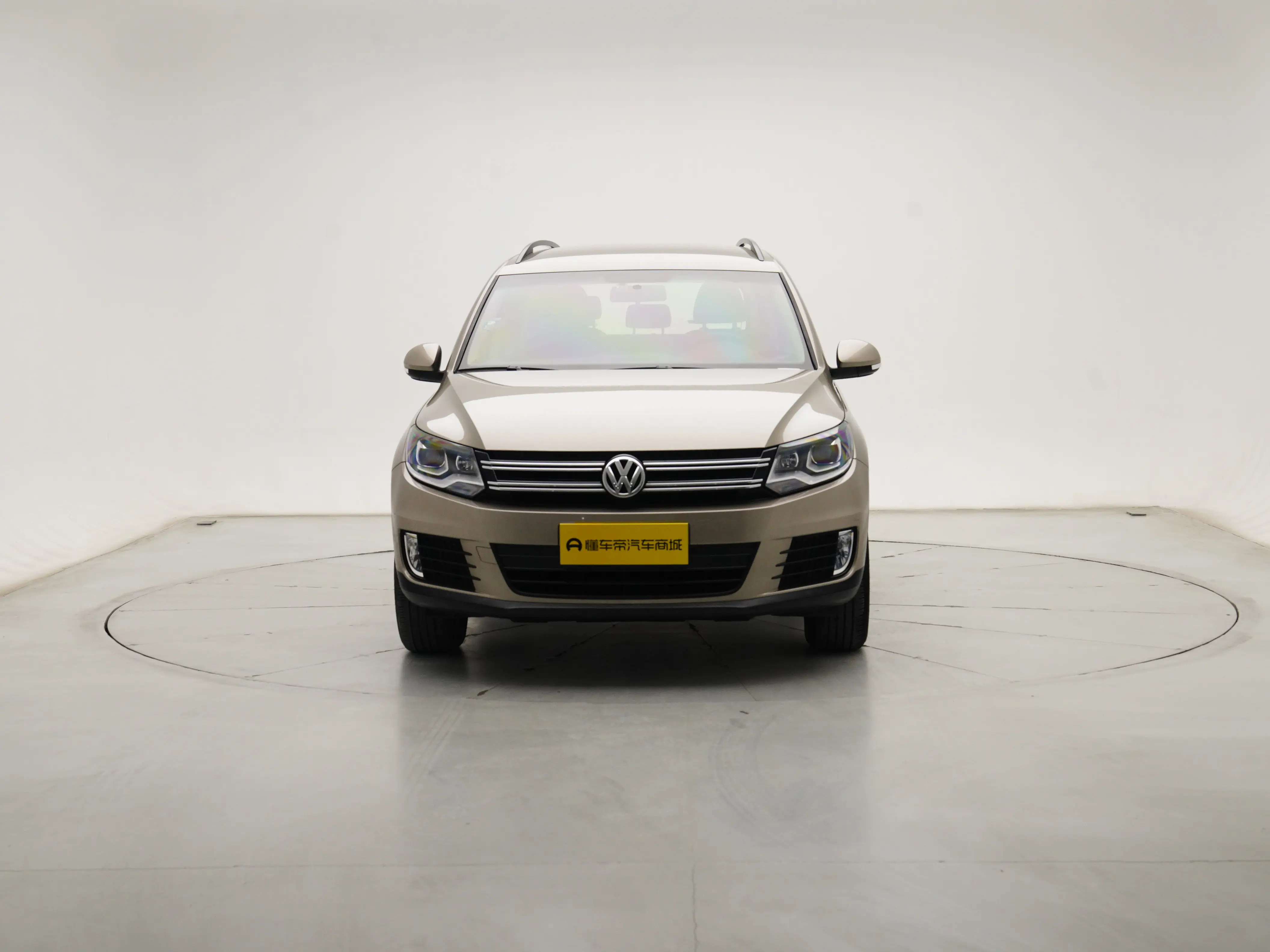 Volkswagen Tiguan (Tharu)  из Китая