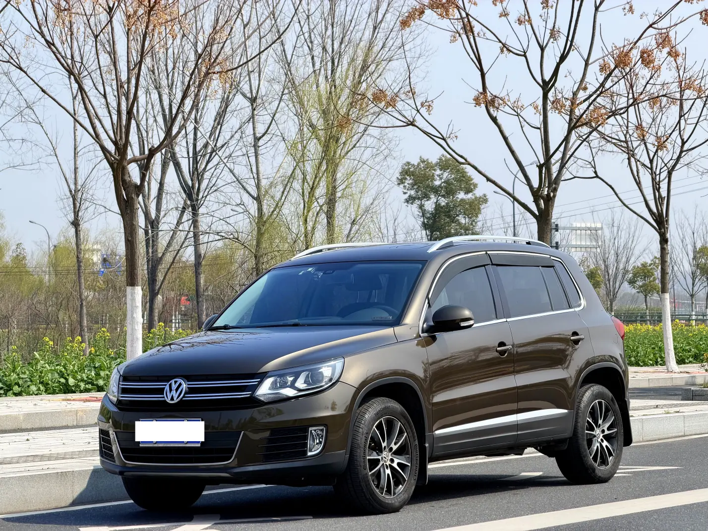 Volkswagen Tiguan (Tharu)  из Китая