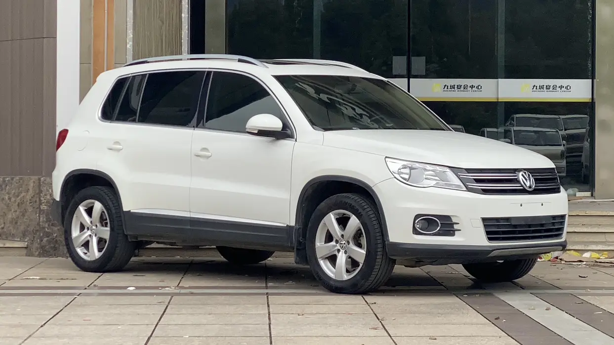 Volkswagen Tiguan (Tharu)  из Китая