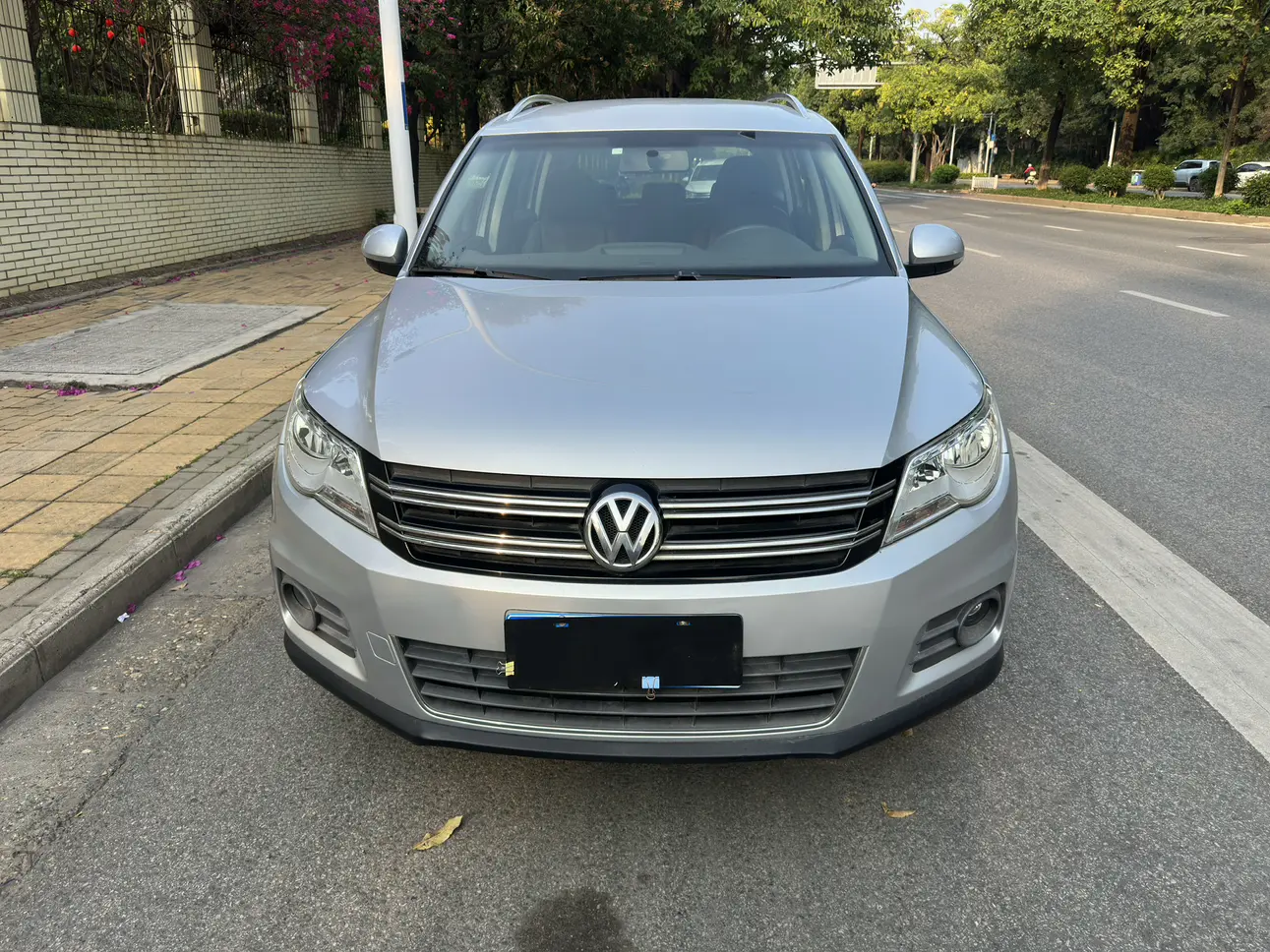 Volkswagen Tiguan (Tharu)  из Китая