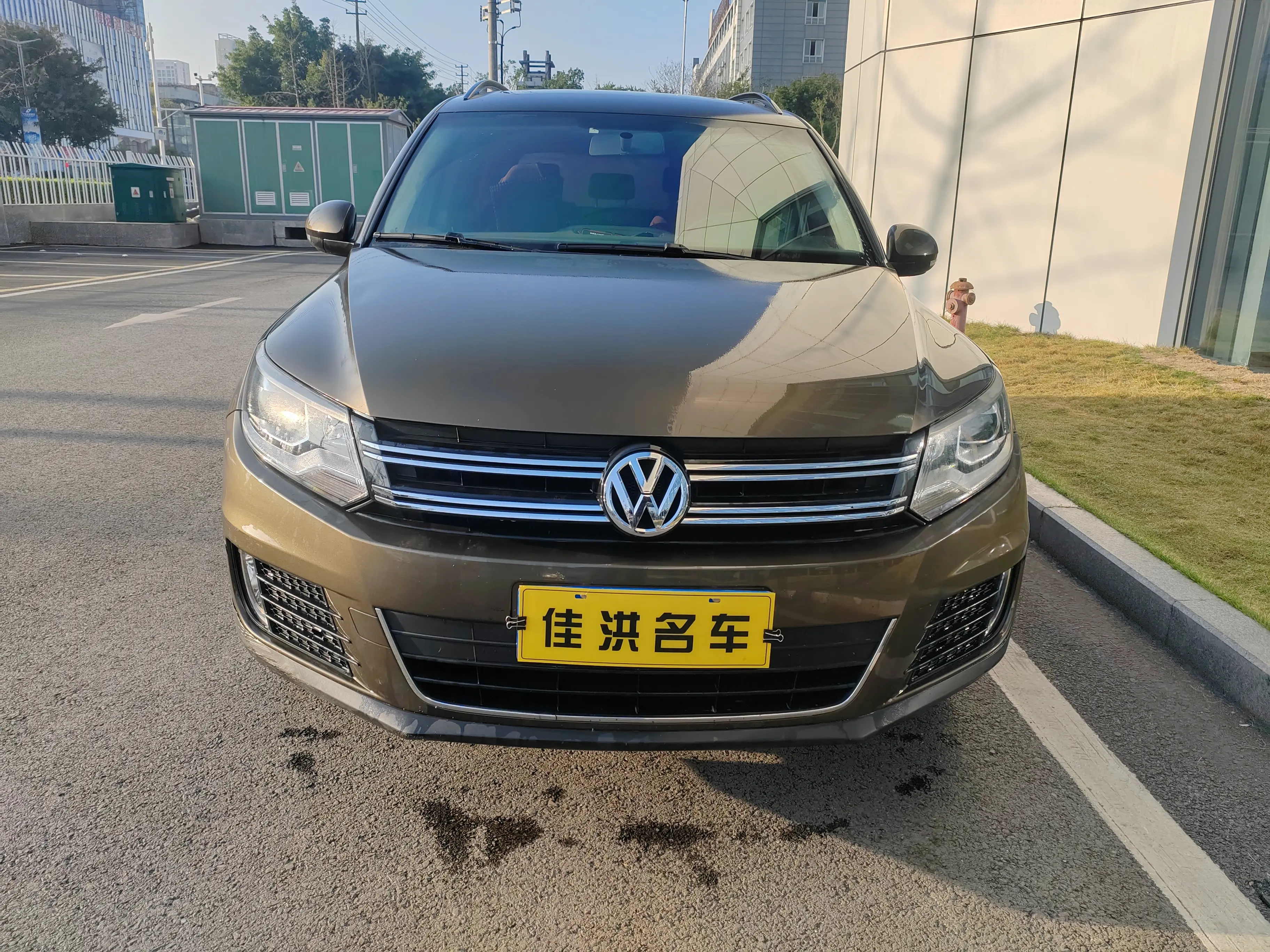 Volkswagen Tiguan (Tharu)  из Китая