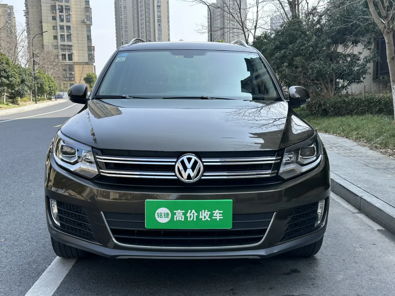 Volkswagen Tiguan (Tharu)  из Китая