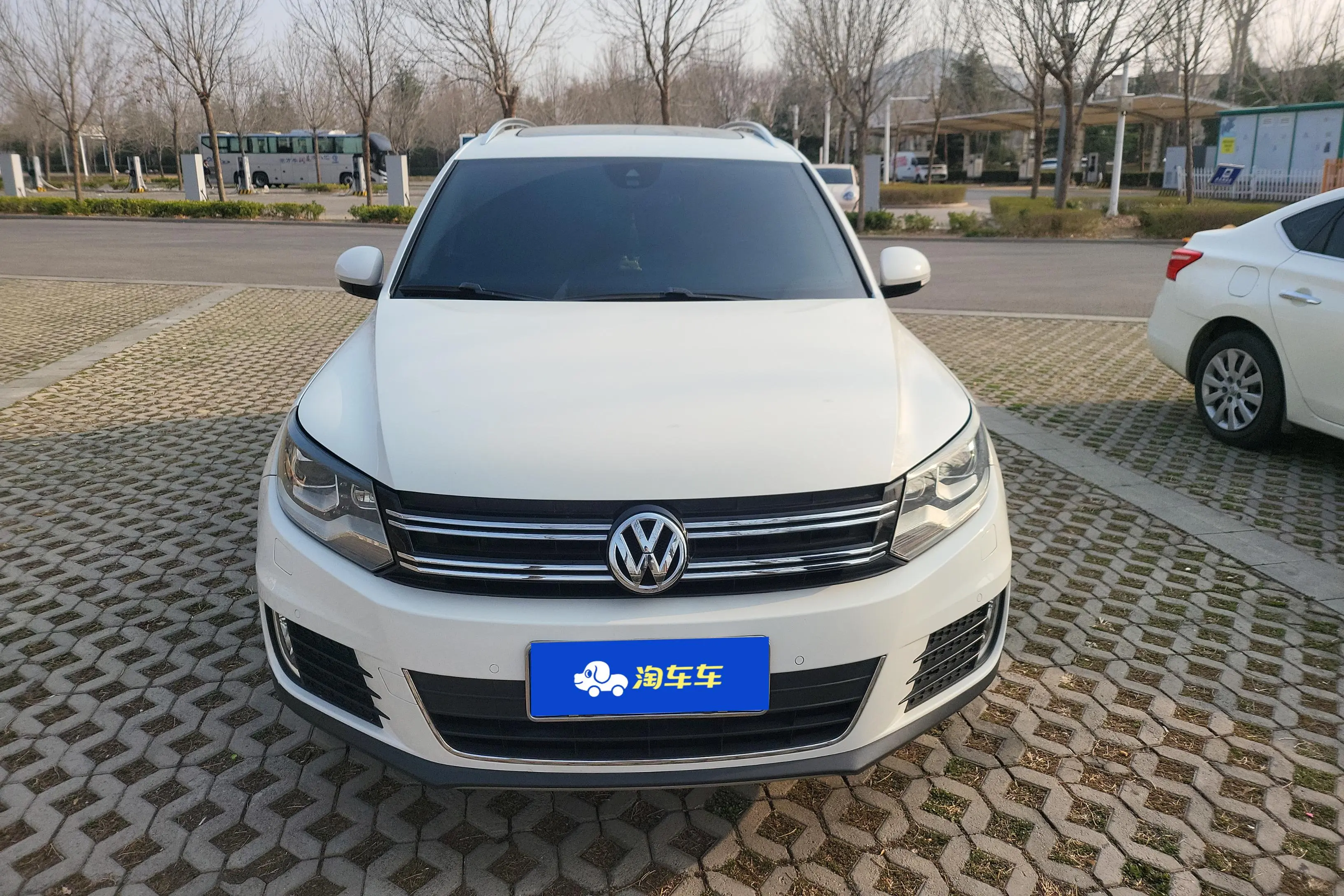 Volkswagen Tiguan (Tharu)  из Китая