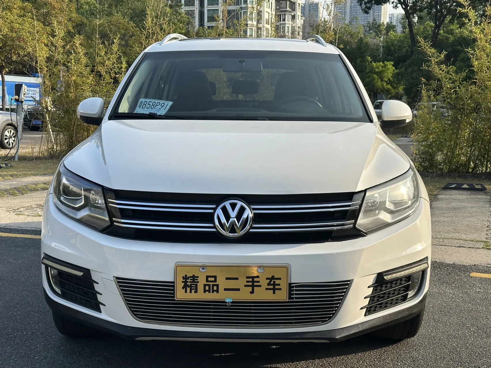 Volkswagen Tiguan (Tharu)  из Китая