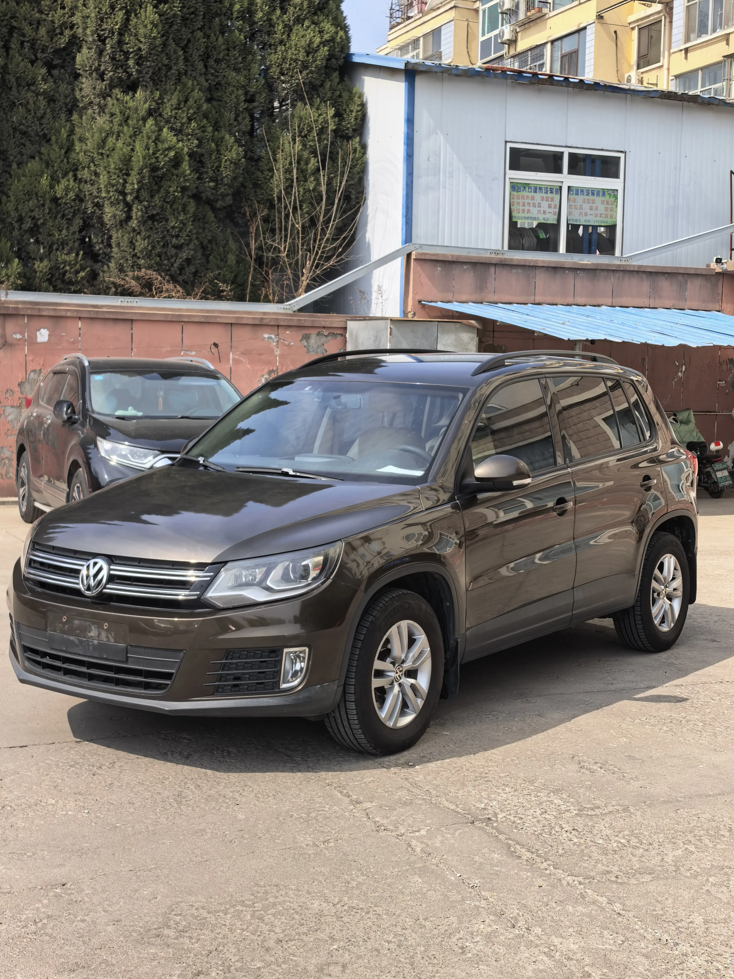 Volkswagen Tiguan (Tharu)  из Китая