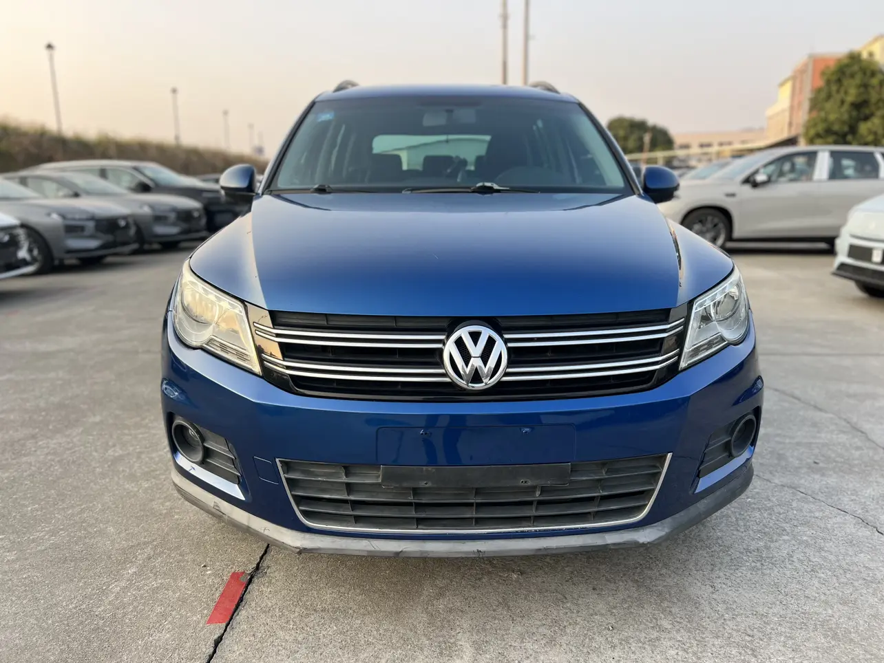 Volkswagen Tiguan (Tharu)  из Китая