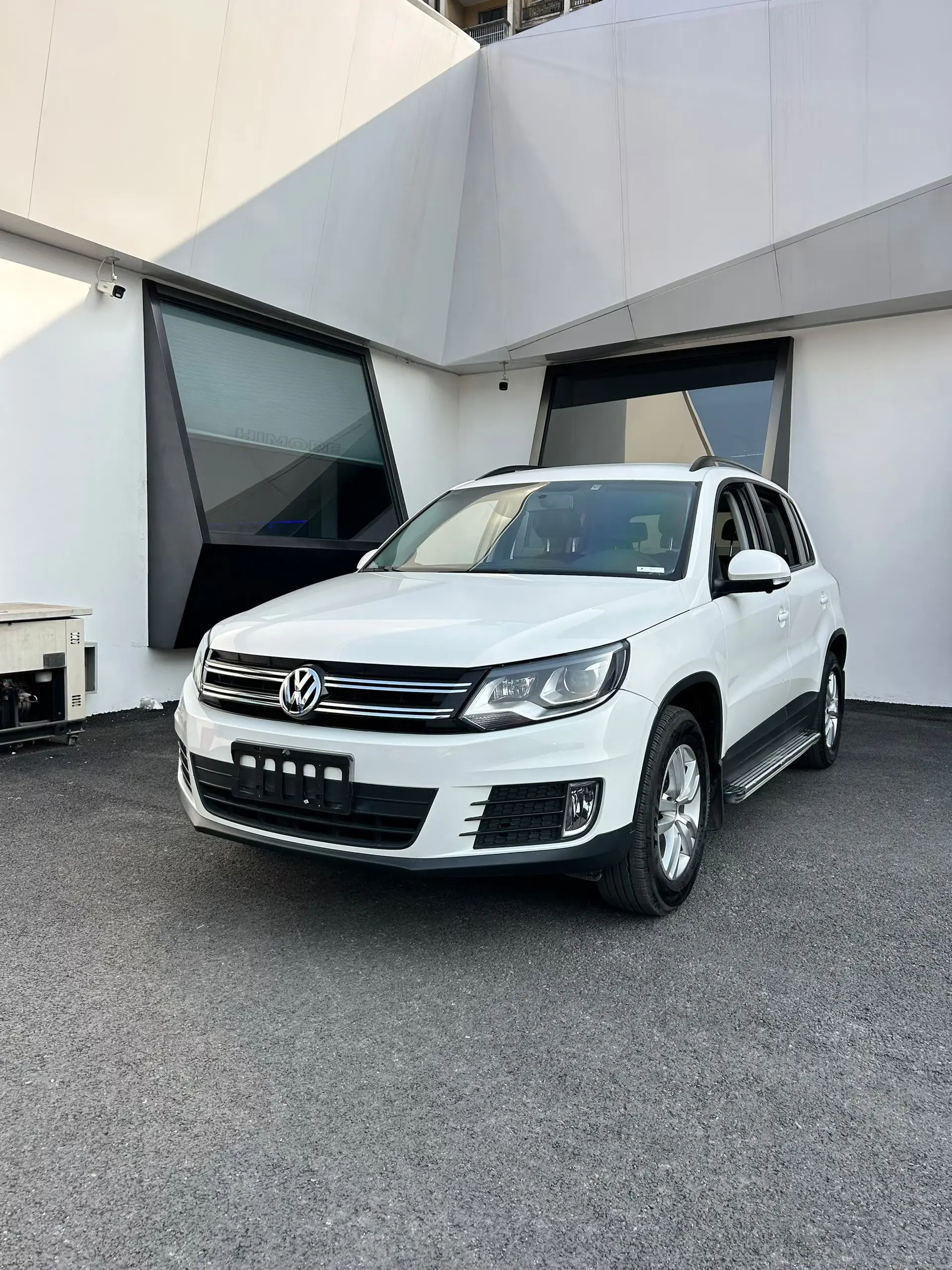 Volkswagen Tiguan (Tharu)  из Китая