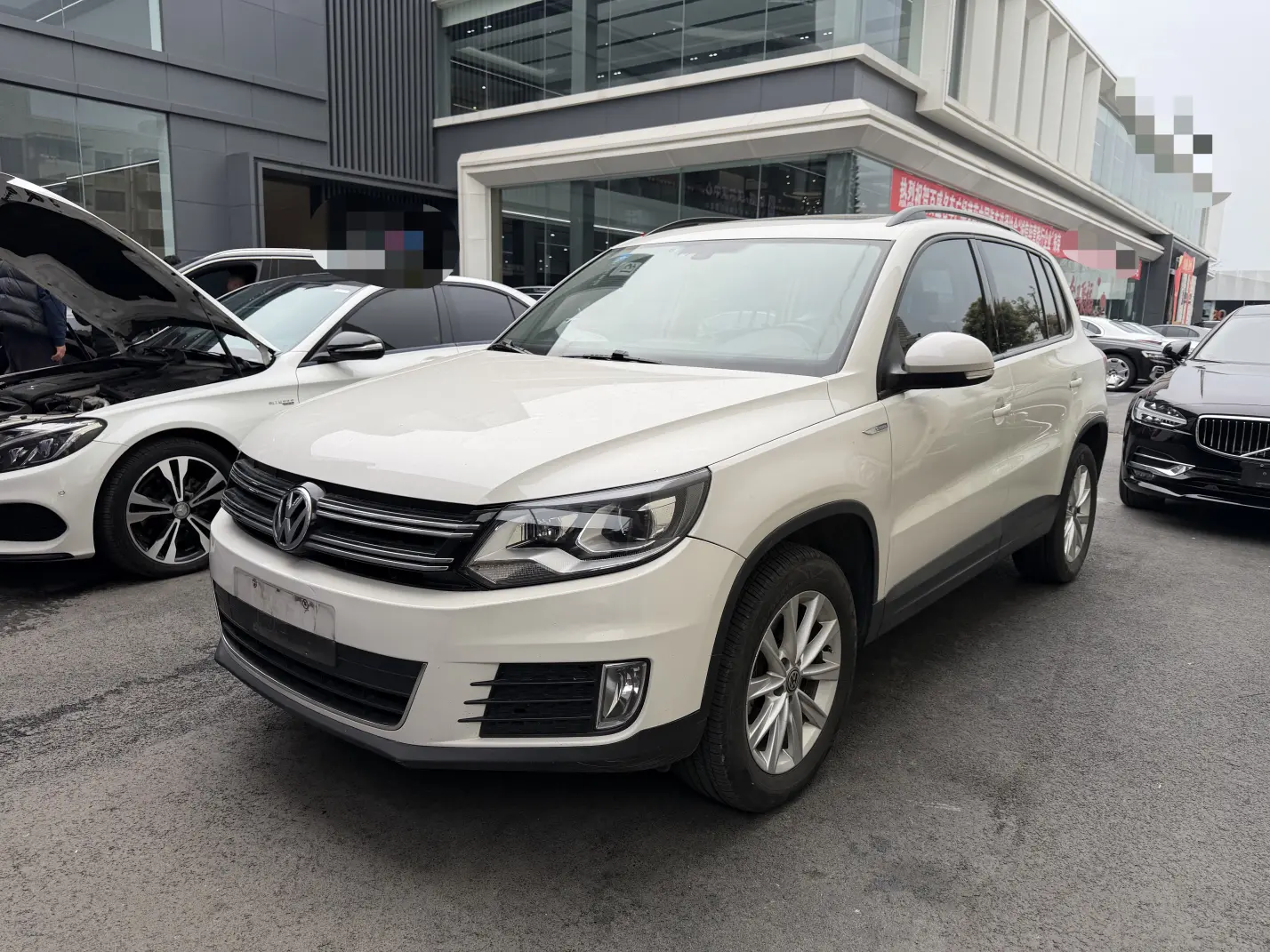 Volkswagen Tiguan (Tharu)  из Китая