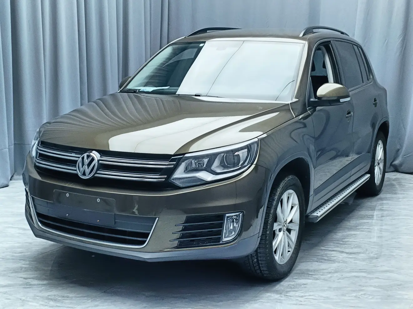 Volkswagen Tiguan (Tharu)  из Китая