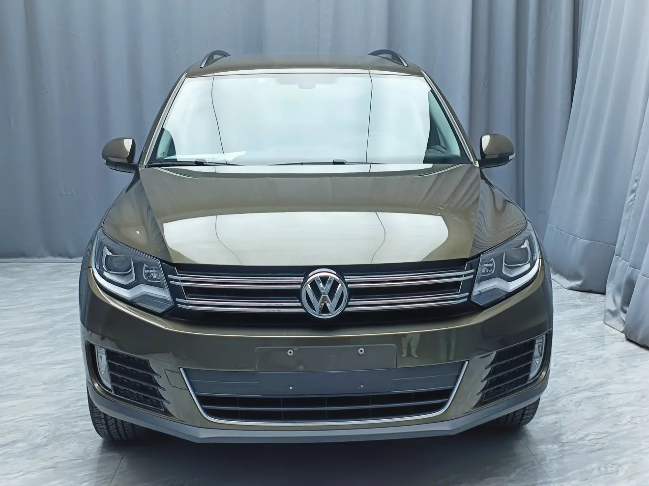 Volkswagen Tiguan (Tharu)  из Китая