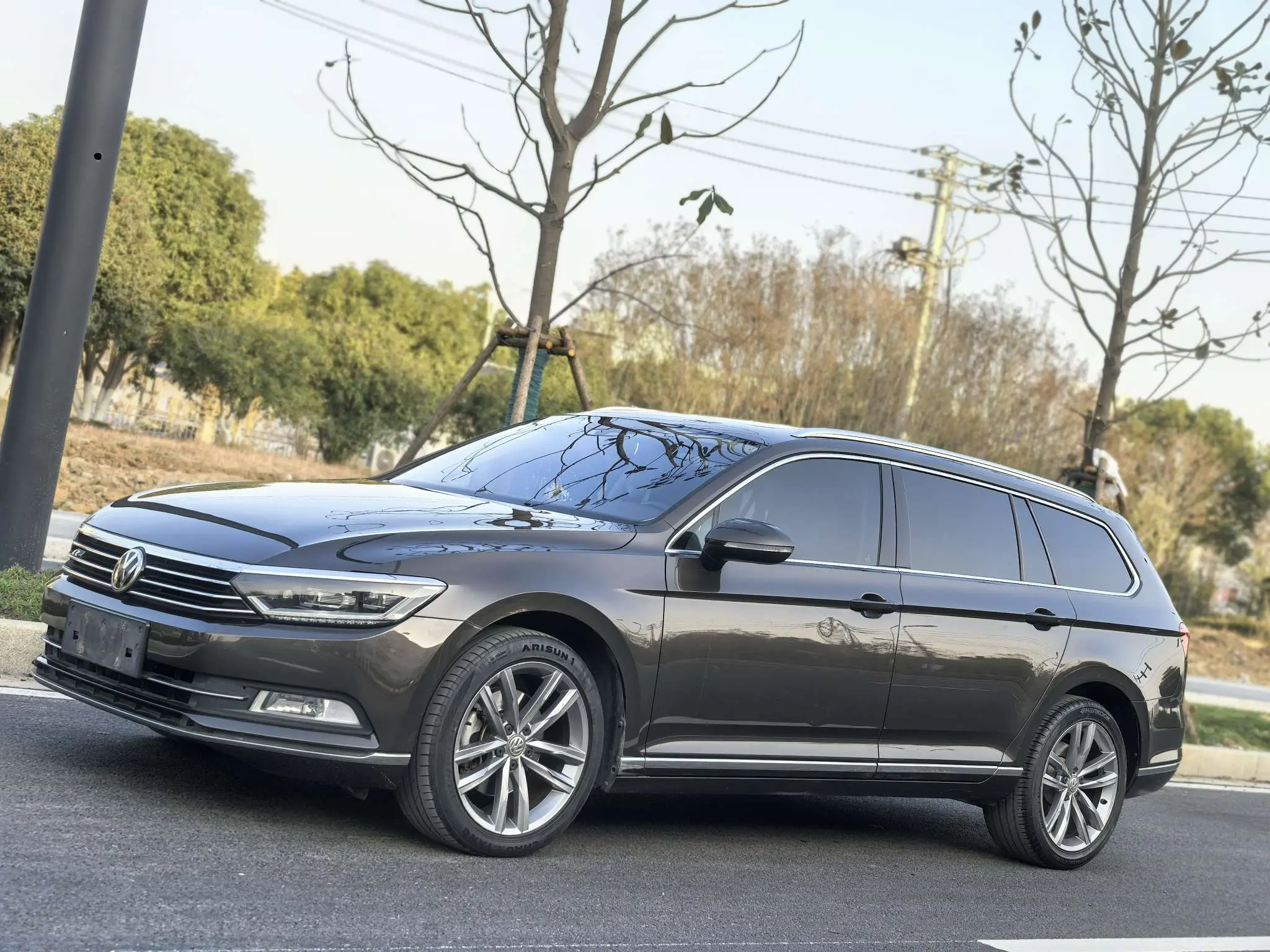 Volkswagen Wei Lan  из Китая