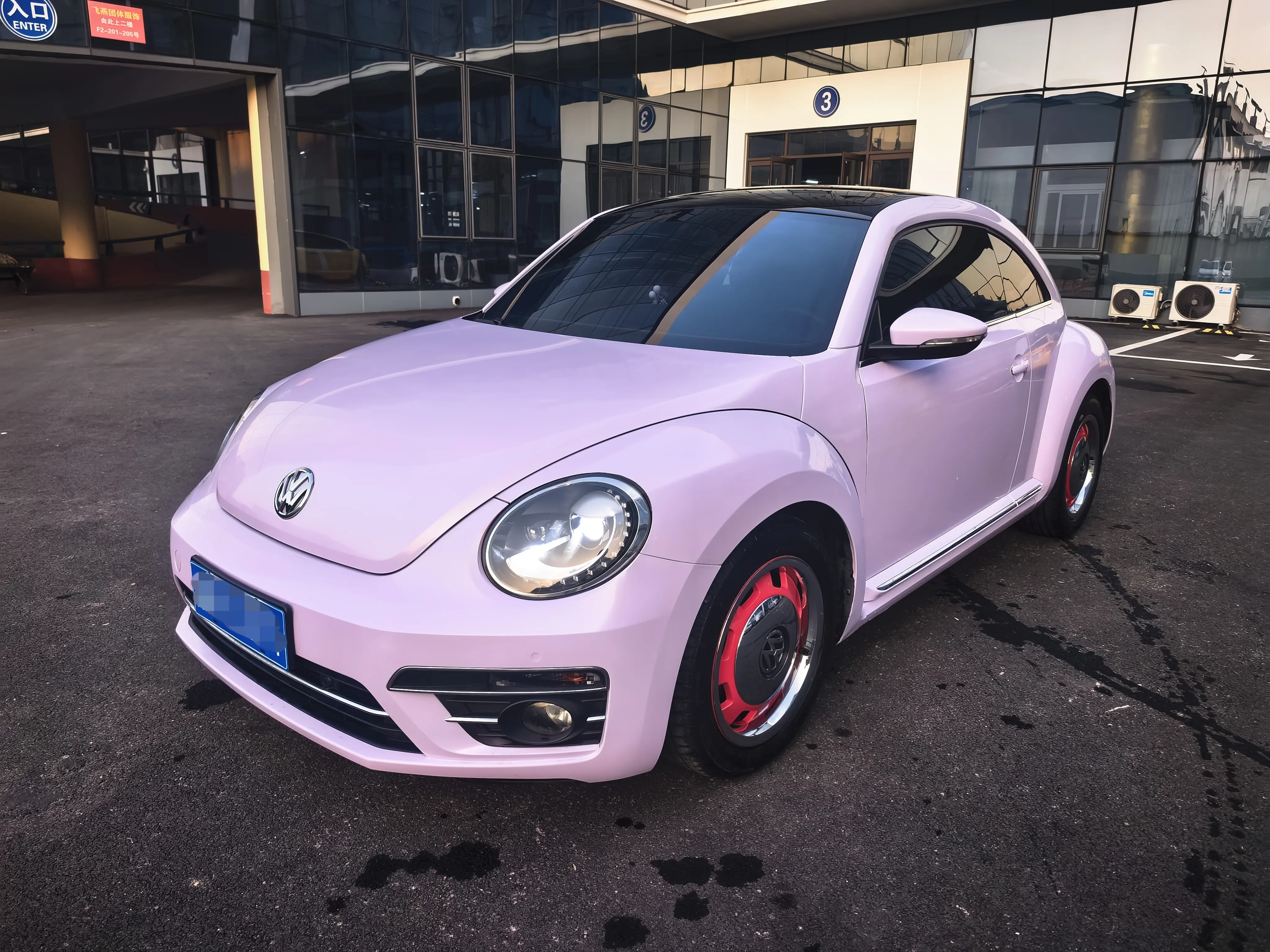 Volkswagen Beetle  из Китая
