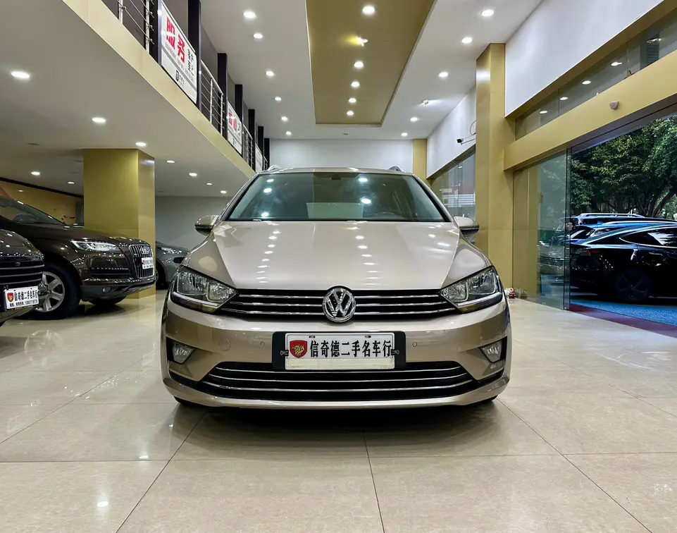 Volkswagen Golf·Jialu  из Китая