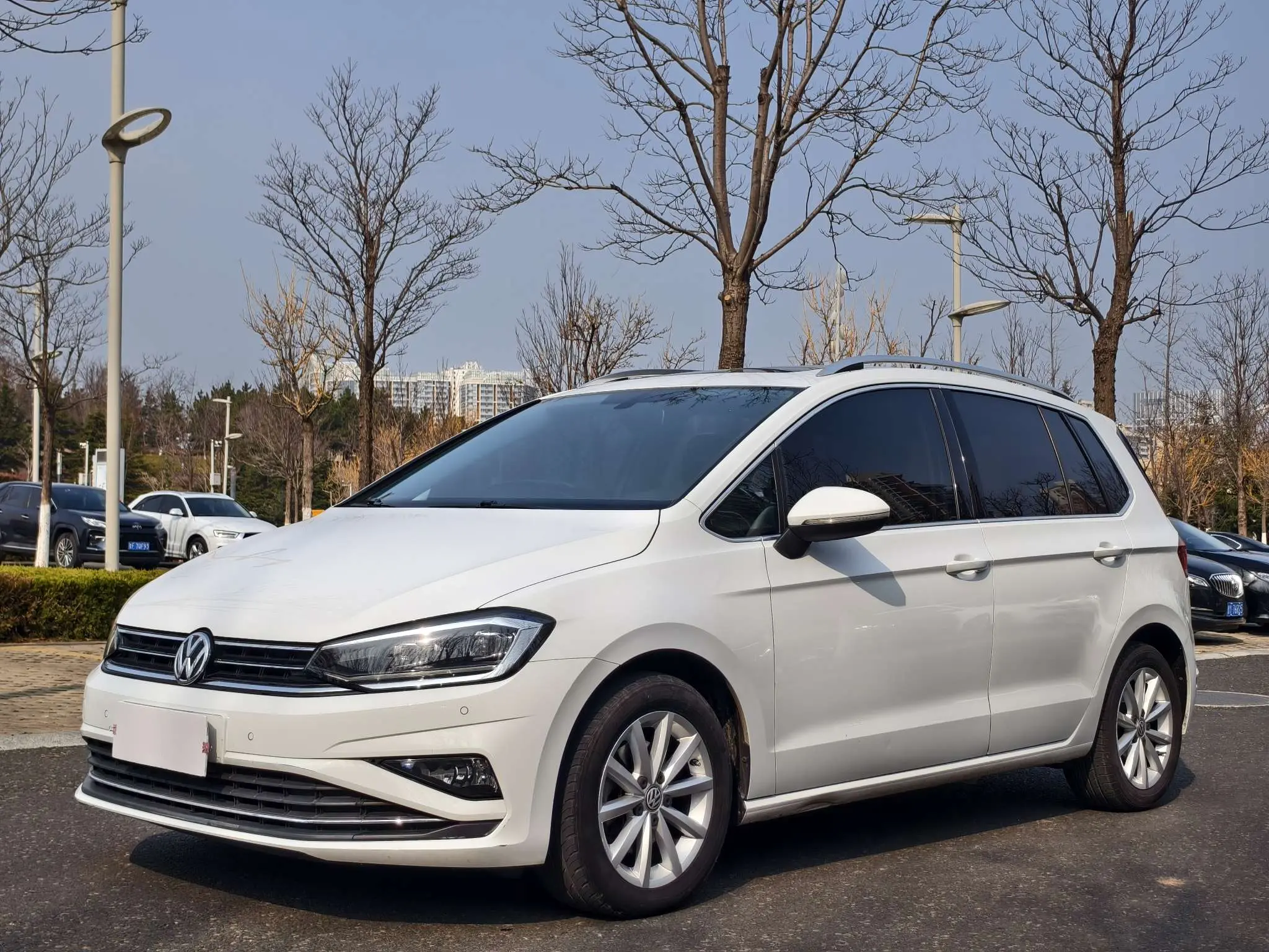 Volkswagen Golf·Jialu  из Китая
