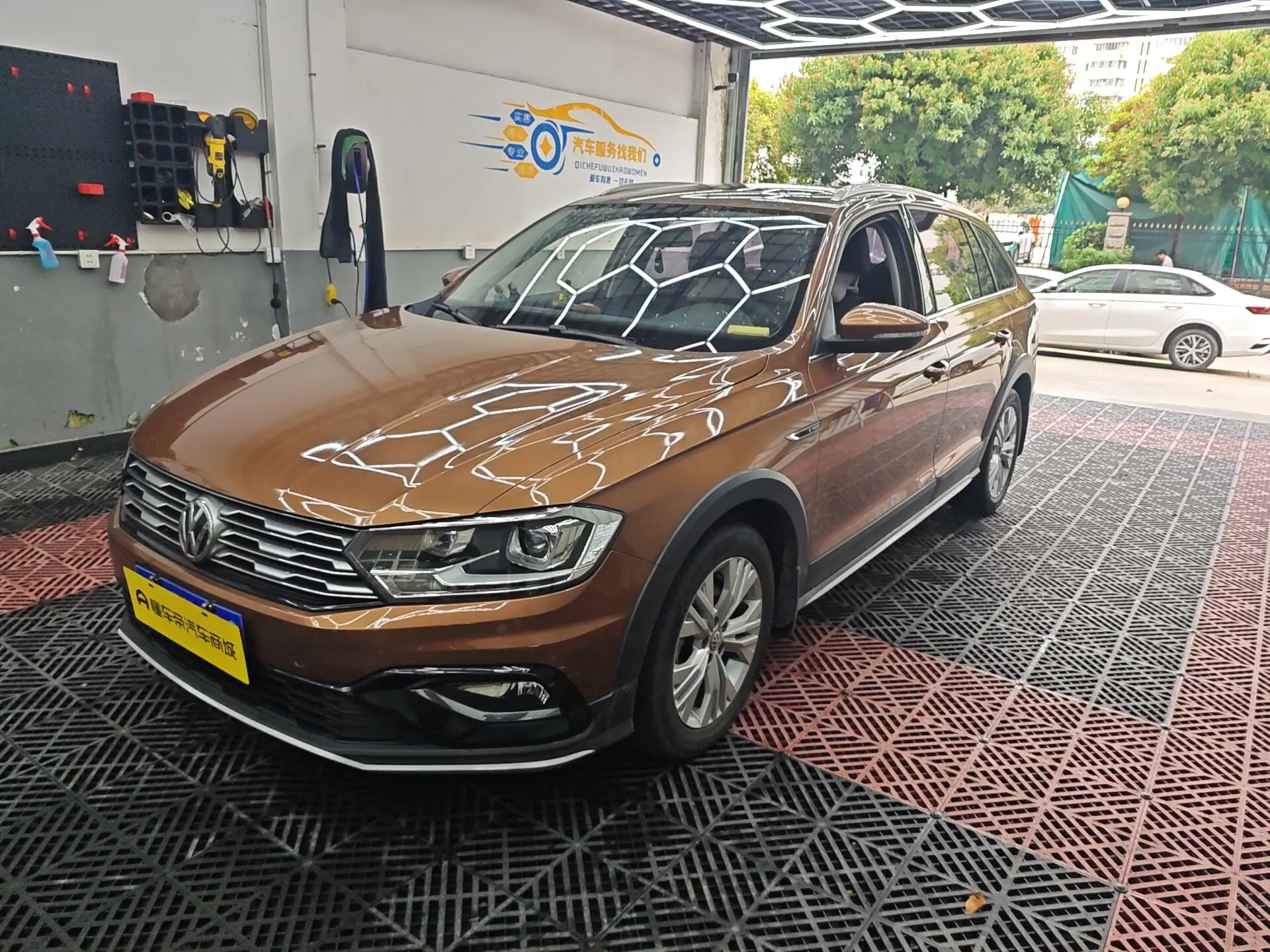 Volkswagen C-TREK Weiling  из Китая