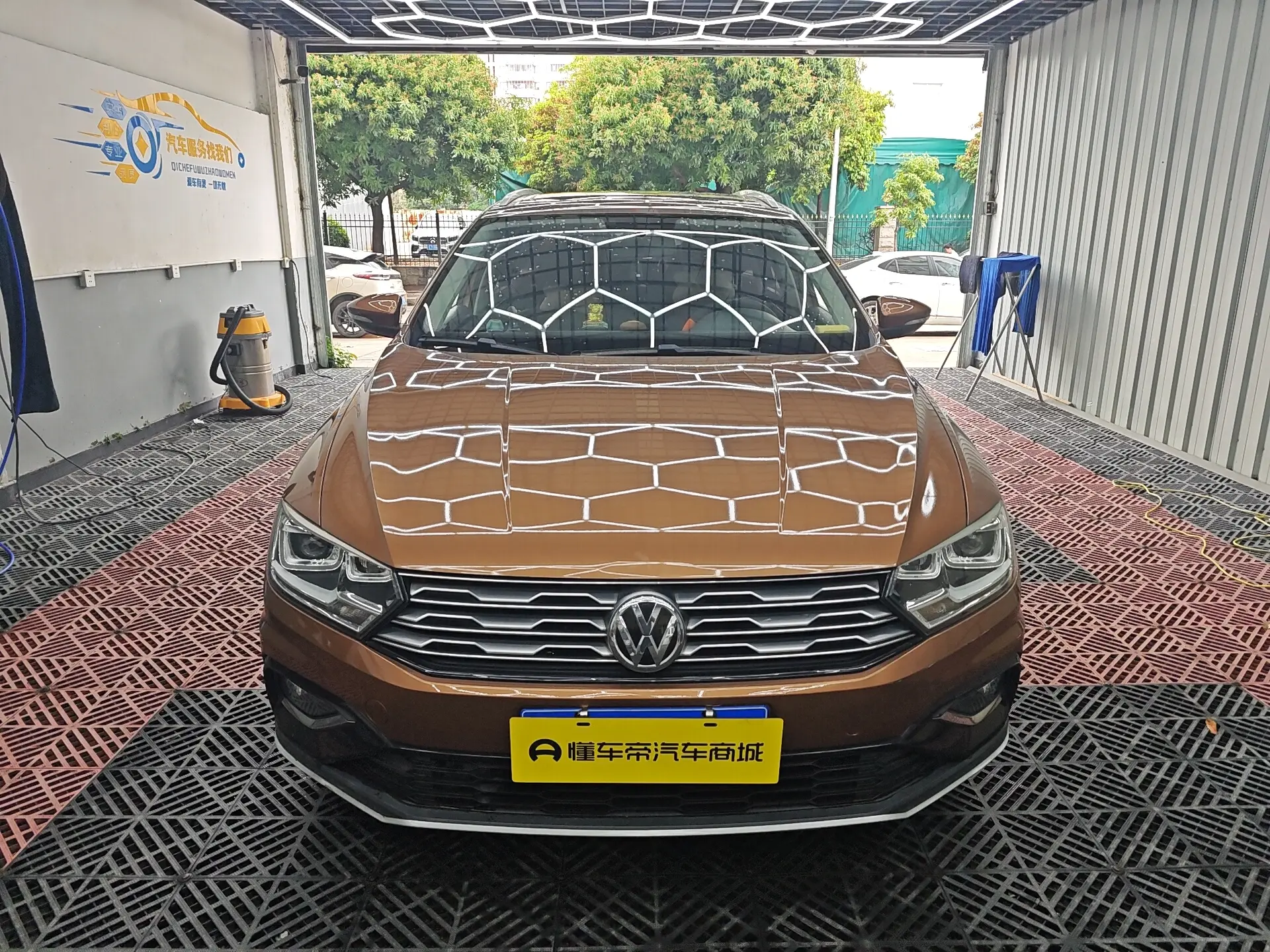 Volkswagen C-TREK Weiling  из Китая