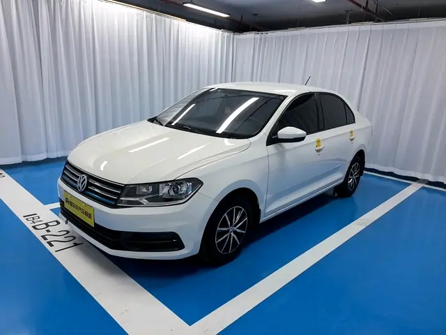 Volkswagen Santana  из Китая