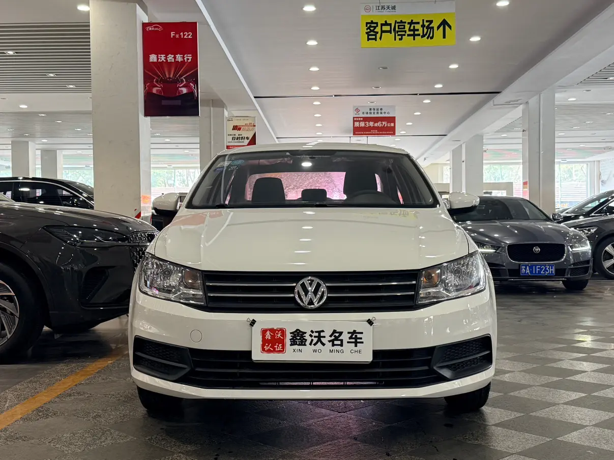 Volkswagen Santana  из Китая