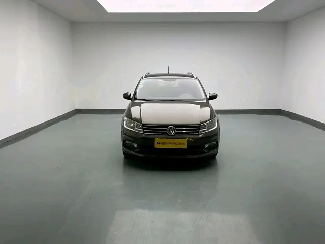 Volkswagen Santana  из Китая