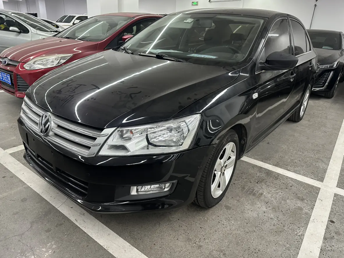 Volkswagen Santana  из Китая