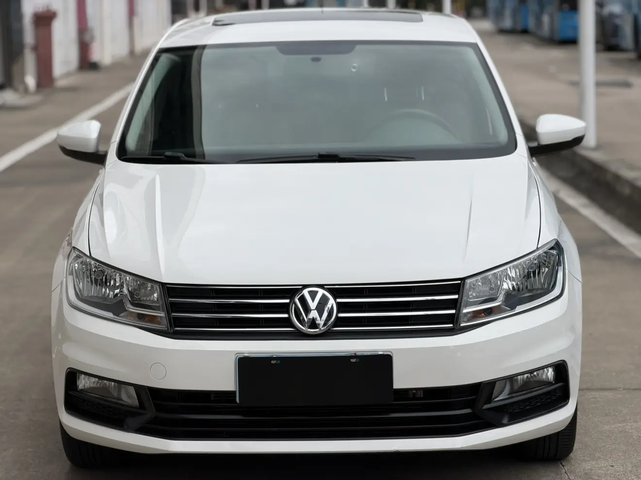 Volkswagen Santana  из Китая