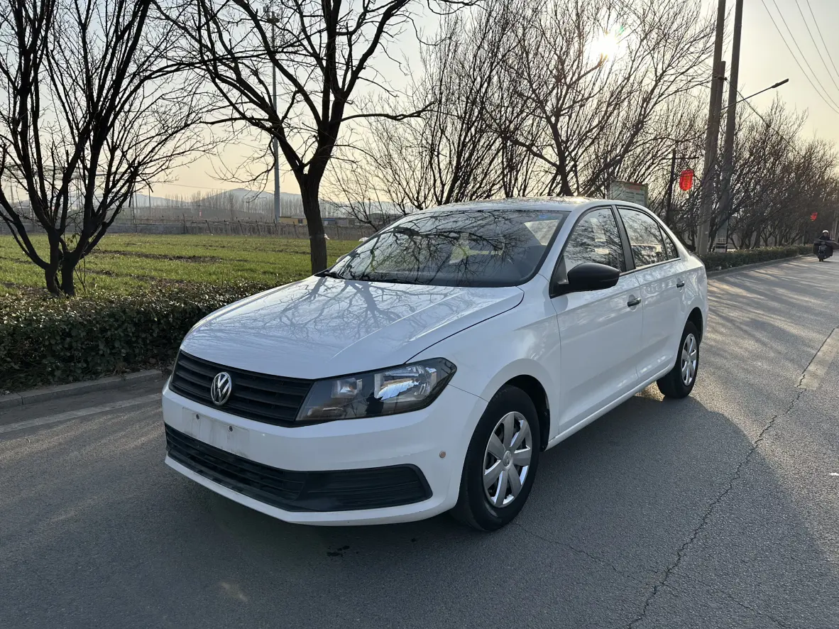 Volkswagen Santana  из Китая