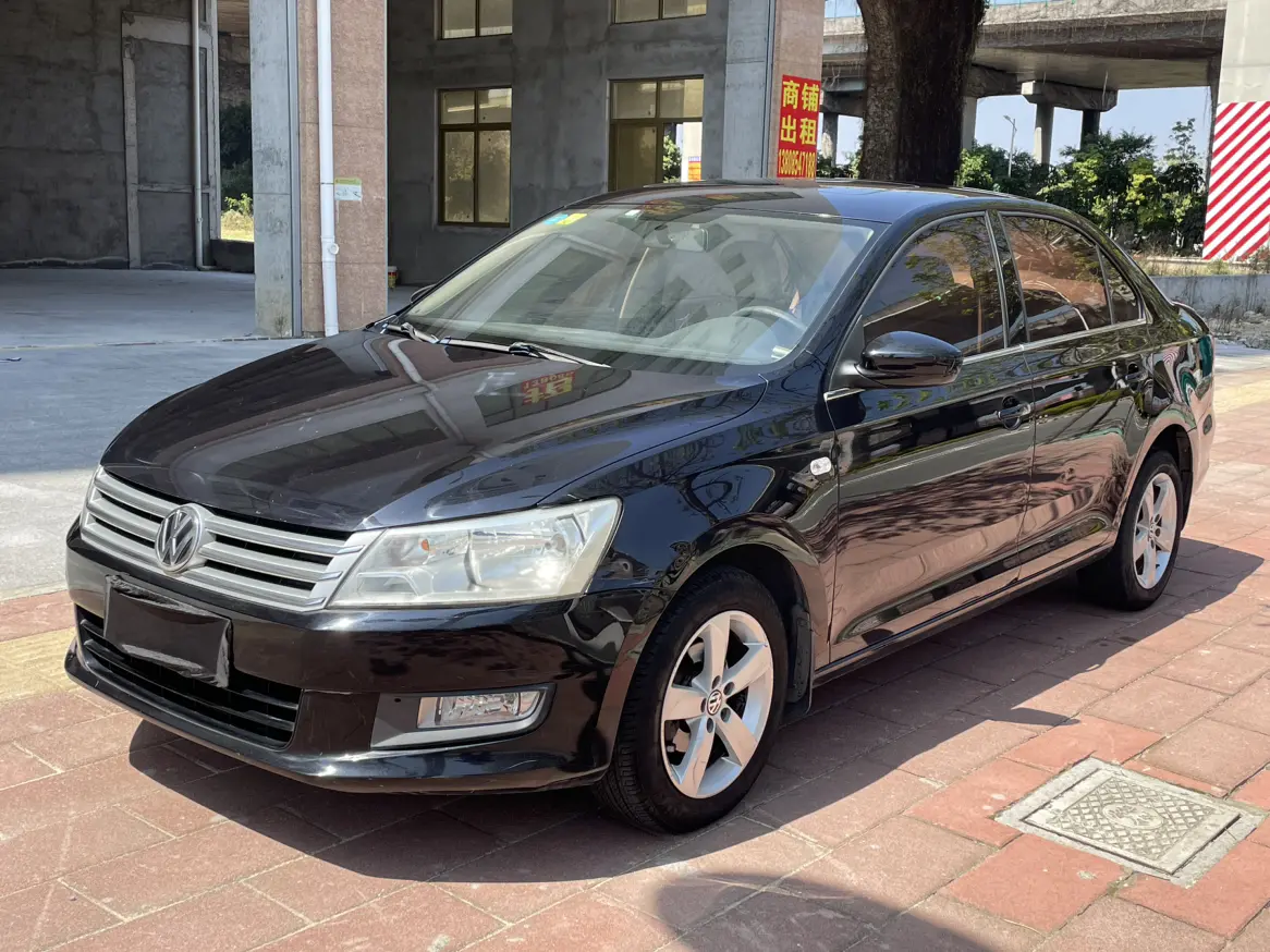 Volkswagen Santana  из Китая