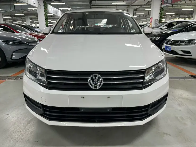 Volkswagen Santana  из Китая