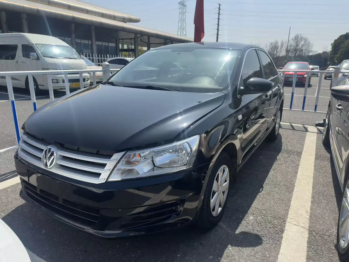 Volkswagen Santana  из Китая