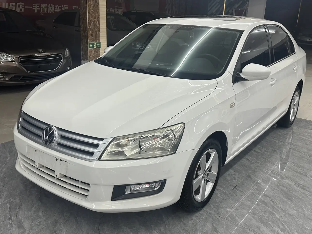 Volkswagen Santana  из Китая