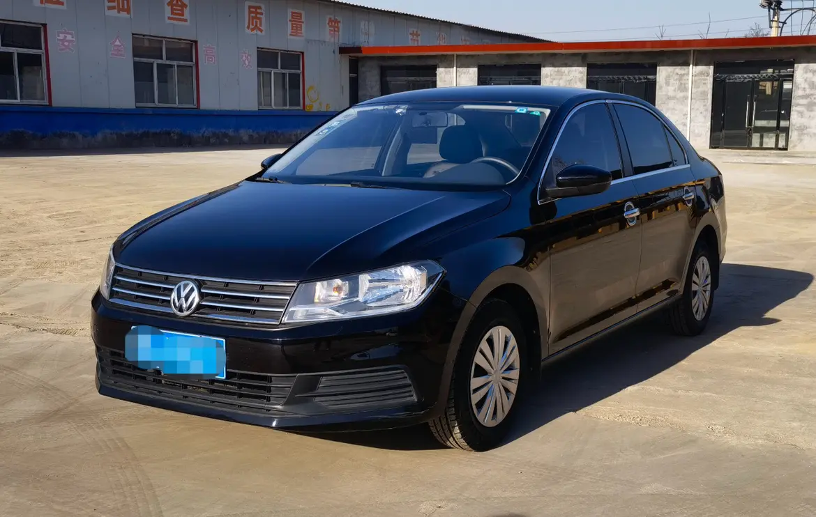 Volkswagen Santana  из Китая