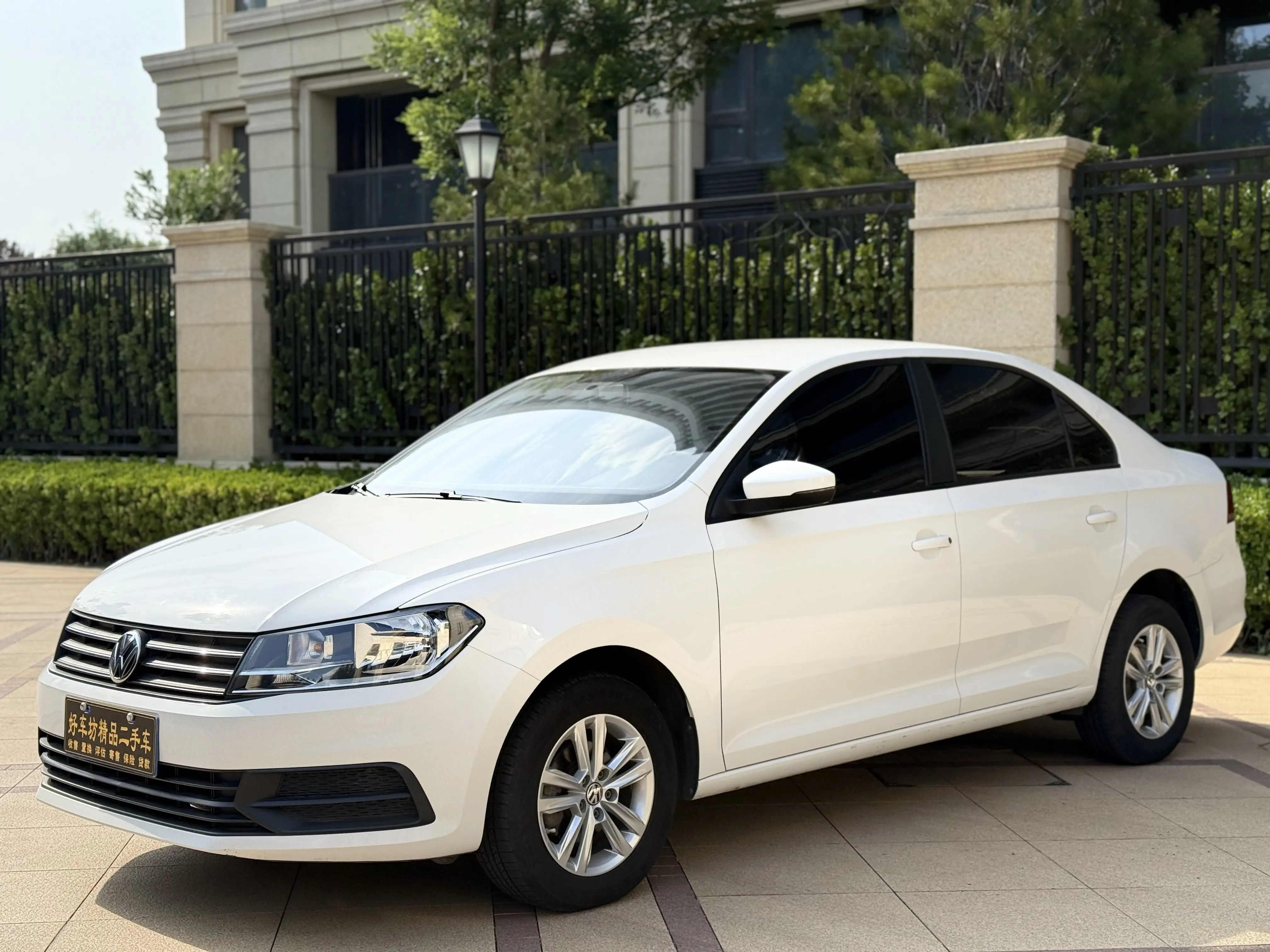 Volkswagen Santana  из Китая