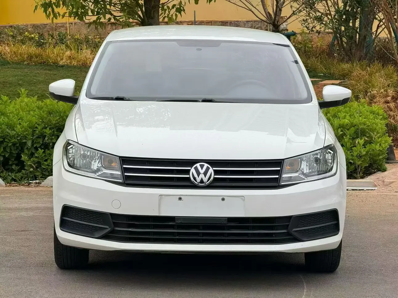 Volkswagen Santana  из Китая